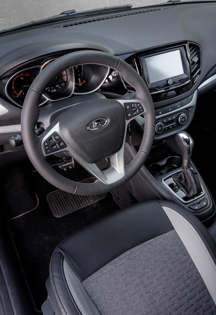 LADA Vesta с АТ и новыми опциями - старт продаж